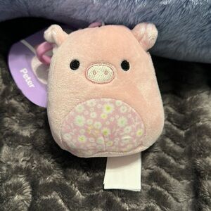 Squishmallow Peter the pig clip